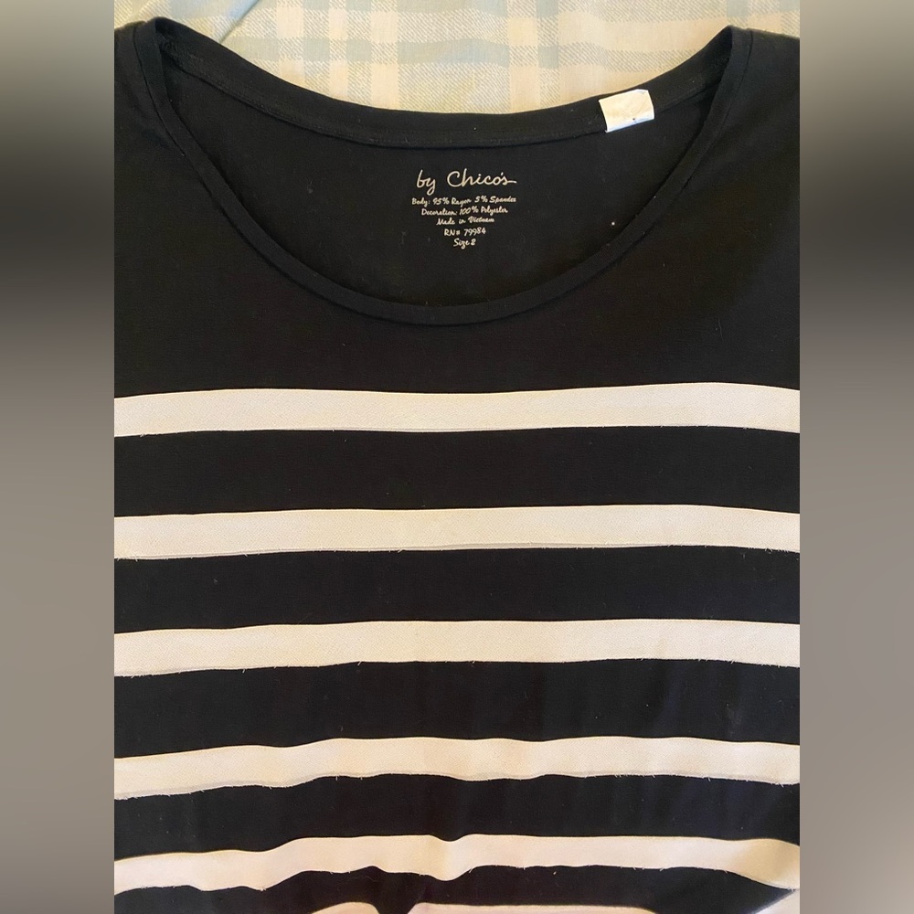 Chicko’s black and white rayon Tshirt - Picture 4 of 6